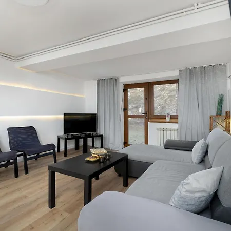 Modrzejewska In The Centre Of By Renters Zakopane